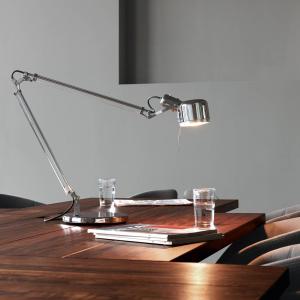 Serien Lighting serien.lighting Job Table LED da tavolo con…